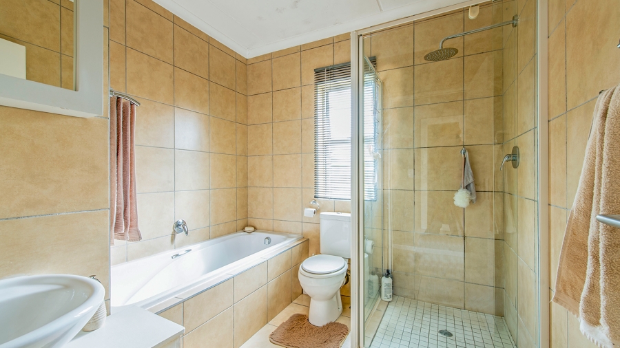 2 Bedroom Property for Sale in Burgundy Estate Western Cape